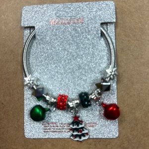 Charm bracelet great gift for your loved ones 🎄🎄🎄